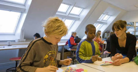 Дания первой в Европе открывает школы после карантина