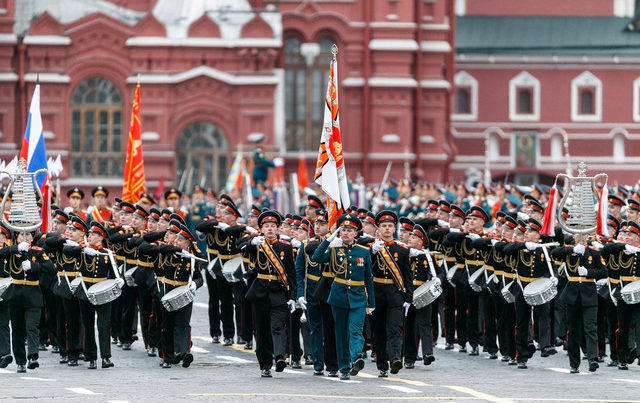 Проведение парада Победы в России перенесено