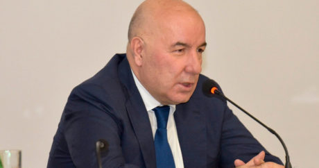 Эльман Рустамов вновь назначен председателем Центрального банка