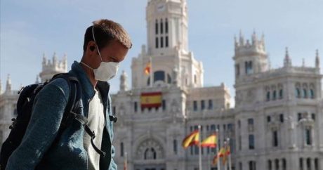 В Испании могут установить временные интервалы для выхода на улицу