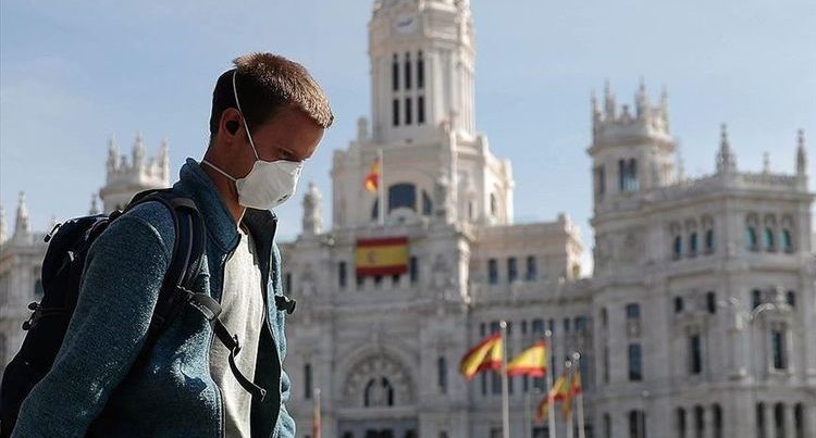 В Испании за сутки из-за коронавируса умерли 179 человек