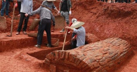 В 1000-летней могиле найден «сказочный мост» в загробный мир