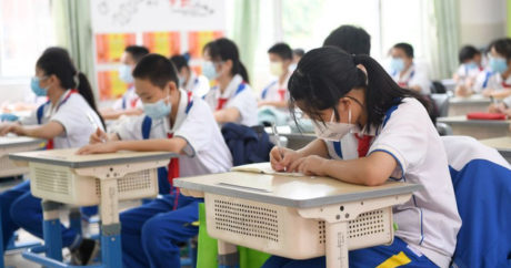 В Пекине откроются школы и детские сады
