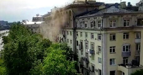 Один человек погиб при пожаре в доме в центре Москвы