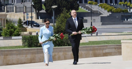 Ильхам Алиев и Мехрибан Алиева посетили могилу Ази Асланова — ФОТО