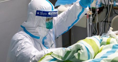 В Испании за сутки из-за коронавируса умерли 213 человек