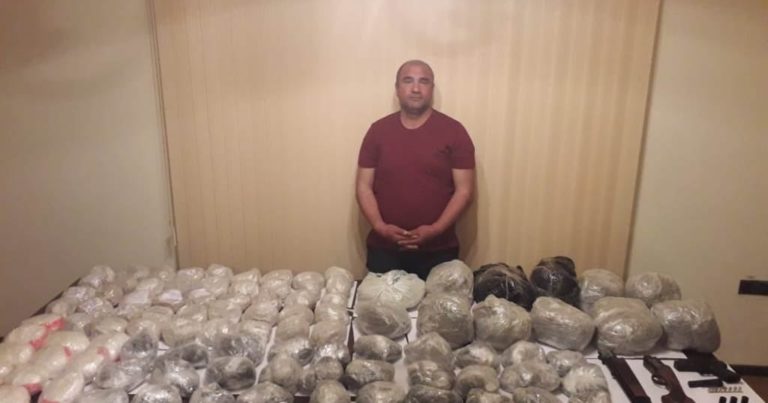 Пресечена попытка ввоза в Азербайджан 115 кг наркотиков и огнестрельного оружия