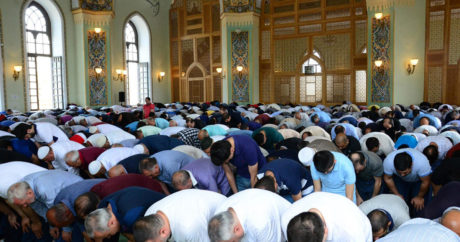 Пресс-секретарь Кабмина о праздничном намазе в мечетях