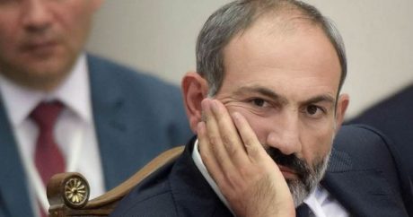 В парламенте Армении потребовали отставки Пашиняна