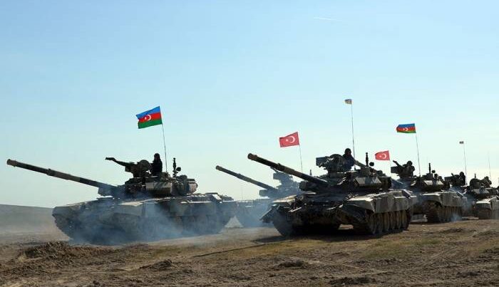 ВС Азербайджана и Турции проведут широкомасштабные военные учения