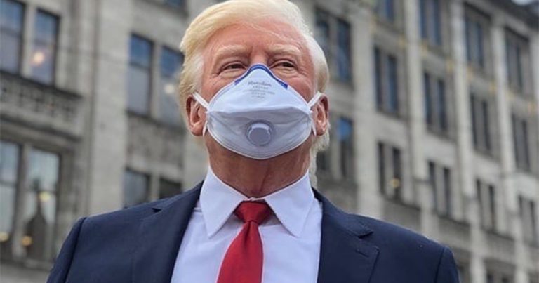 Трамп впервые появился на публике в маске