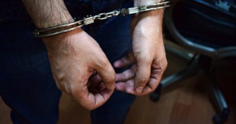 В Зардабском районе за вымогательство задержаны должностные лица