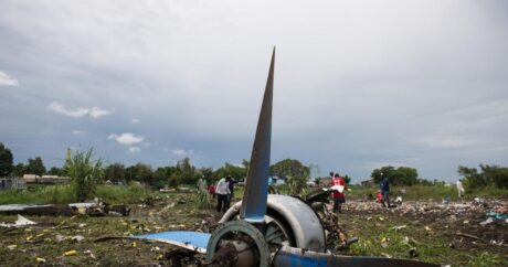 СМИ: В Южном Судане разбился при взлете грузовой самолет