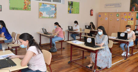 В Азербайджане продолжаются экзамены по приему на работу учителей