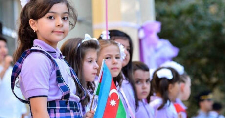 В Азербайджане обнародовано число отказавшихся посылать детей в школу