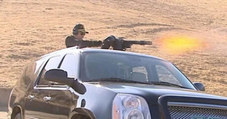 Президент Туркмении взорвал бочки из пулемета — ВИДЕО