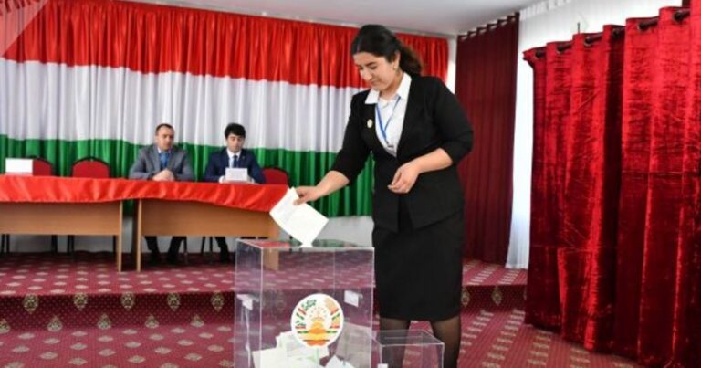 В Таджикистане проводятся президентские выборы