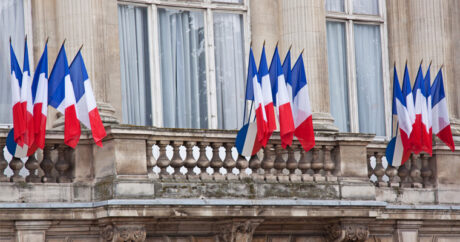 В саудовской Джидде неизвестный пытался атаковать охрану консульства Франции