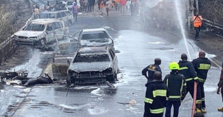 В Нигерии при взрыве бензовоза погибли 20 человек