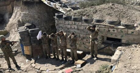 Азербайджанская армия захватила группу военнослужащих противника — ФОТО