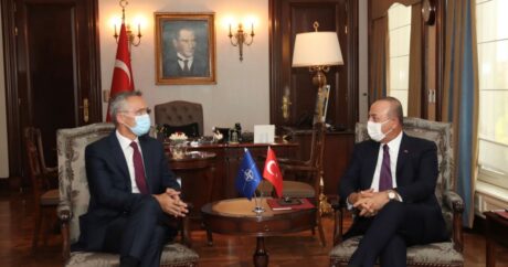 Столтенберг: НАТО рассчитывает на Турцию в разрешении конфликта в Нагорном Карабахе
