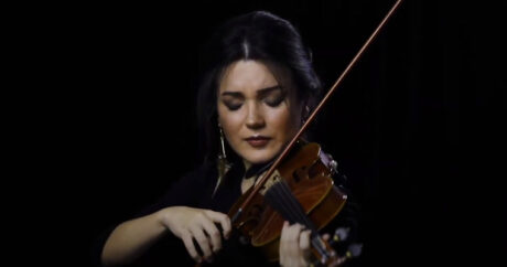 Азербайджанская скрипачка почтила память невинных жертв армянского террора – ВИДЕО