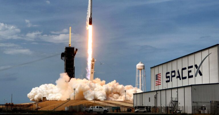 Компания SpaceX перенесла запуск 16-й партии спутников Starlink