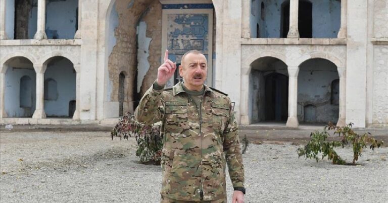 Ильхам Алиев: «Теперь весь мир видит с какими дикарями мы столкнулись, над какими дикарями мы одержали победу!»
