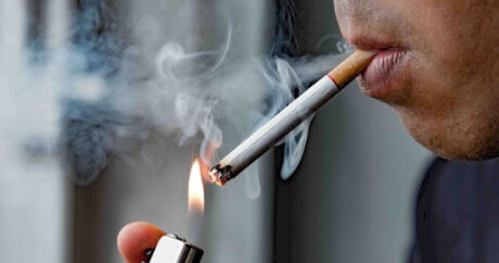 МВД: За курение на открытом воздухе ждет штраф в размере 100 манатов