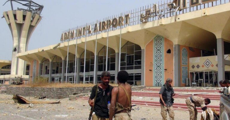 Al Arabiya: в Йемене в аэропорту произошла серия взрывов