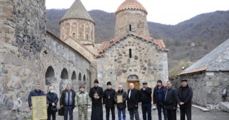 Азербайджанские удины помолились в монастыре Худаванк