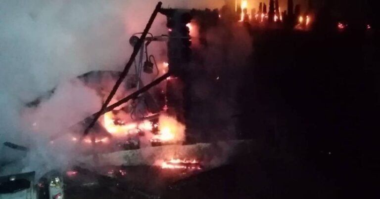 Тела 11 человек найдены на месте пожара в пансионате в Башкирии