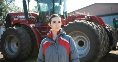 В России женщинам позволят работать трактористами и боцманами