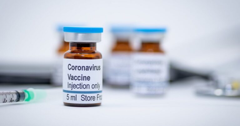 Вакцина CoronaVac оказалась в реальных условиях эффективнее, чем при испытаниях