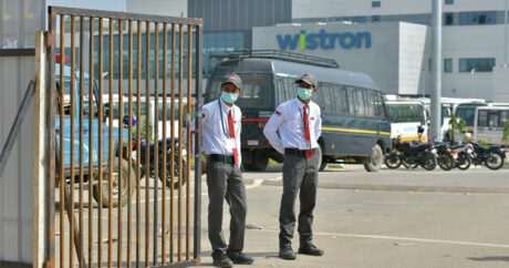 В Индии рабочие устроили погром на заводе, производящем iPhone