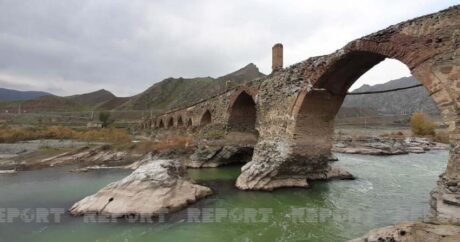 Азербайджанские журналисты побывали на мосту Худаферин