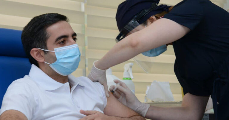 TƏBİB: вакцина, применяемая в Азербайджане, эффективна против нового штамма COVID-19