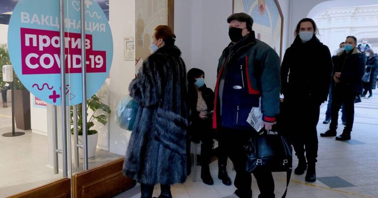 Москва переходит к массовой вакцинации от коронавируса