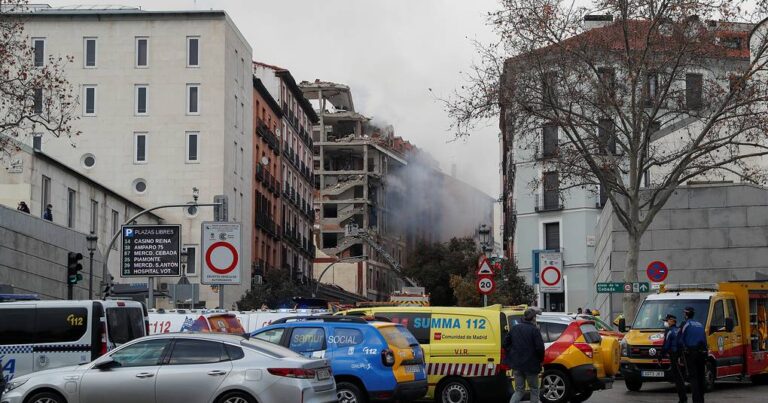 В здании в центре Мадрида произошел взрыв