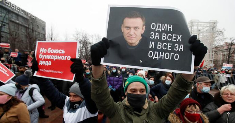Почти 270 человек привлечены к ответственности за участие в акции в поддержку Навального