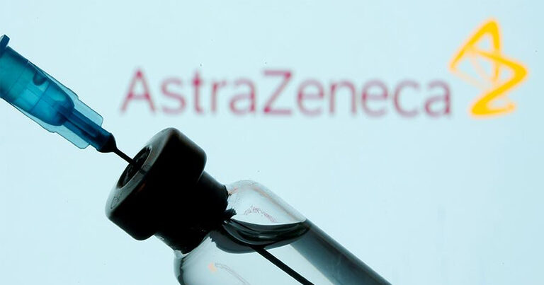 Пожилым немцам рекомендовали не прививаться вакциной AstraZeneca
