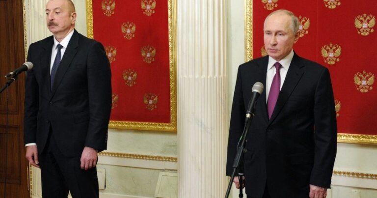Президенты Азербайджана и России и премьер-министр Армении выступили с заявлением для печати