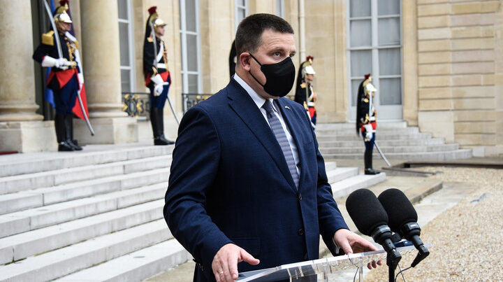 Премьер-министр Эстонии объявил об отставке из-за коррупционного скандала