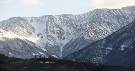 В горах Чечни пропала группа из 14 человек