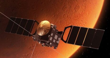 Китайский зонд прислал первый снимок Марса — ФОТО