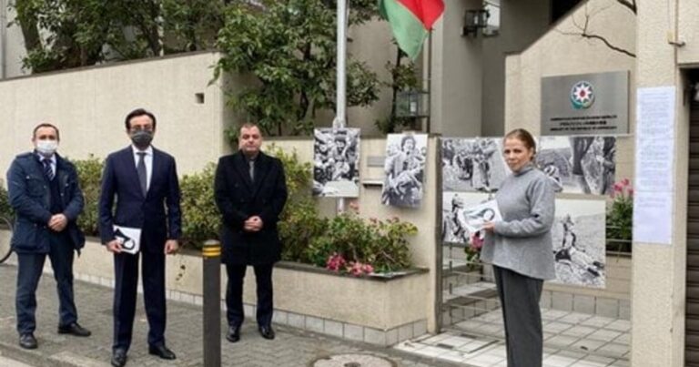 В посольствах Азербайджана приспустят флаги в память о жертвах Ходжалы
