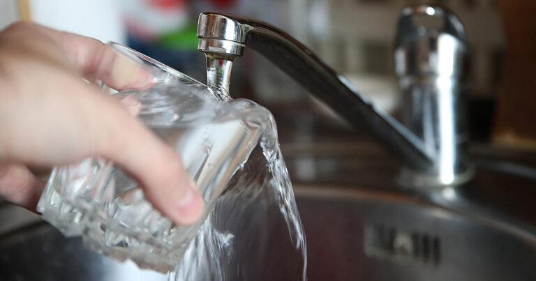 В «Азерсу» прокомментировали повышение тарифов на воду