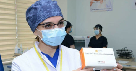 В Азербайджане началось введение второй дозы вакцины от COVID-19