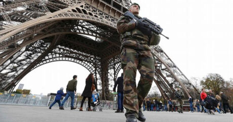 Троих джихадистов осудили в Париже на сроки от 22 до 30 лет за подготовку теракта