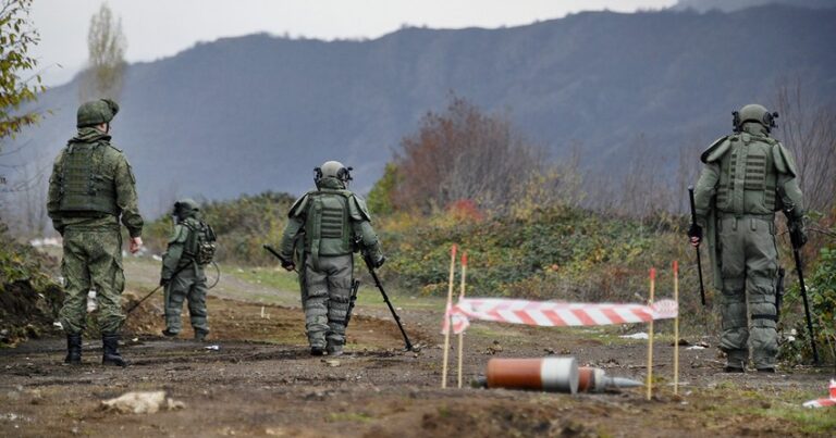 Российские миротворцы обнаружили около 25 тысяч взрывоопасных предметов